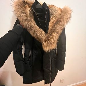 I’m selling my beautiful Mackage puffer! It is so warm and only been worn 3x
